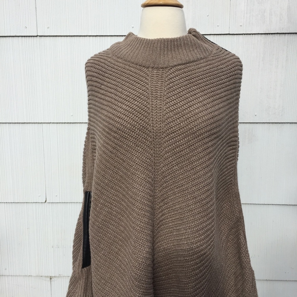 Tan Poncho with Leather Accents - Picture 1 of 6